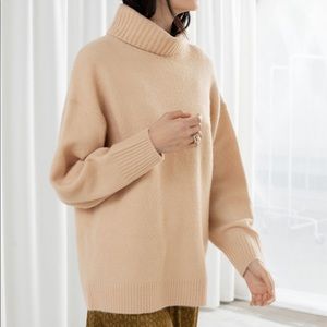 & other stories slouchy turtleneck sweater beige S